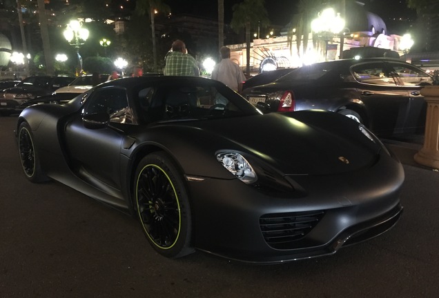 Porsche 918 Spyder Weissach Package