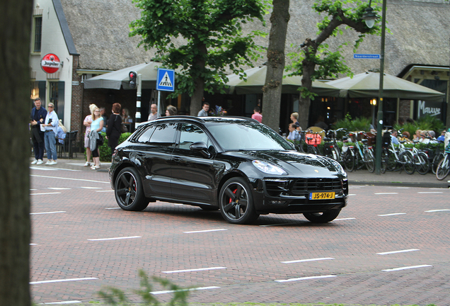 Porsche 95B Macan GTS