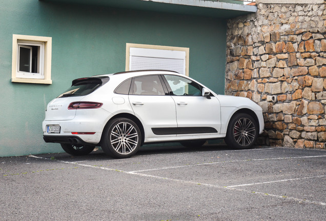 Porsche 95B Macan Turbo