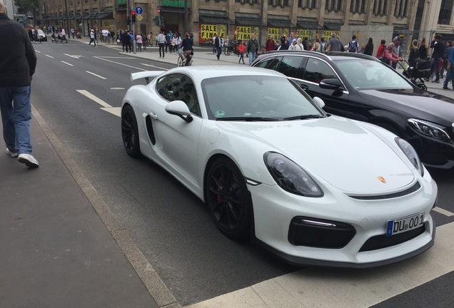 Porsche 981 Cayman GT4