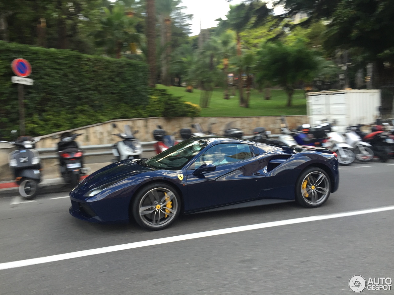 Ferrari 488 Spider