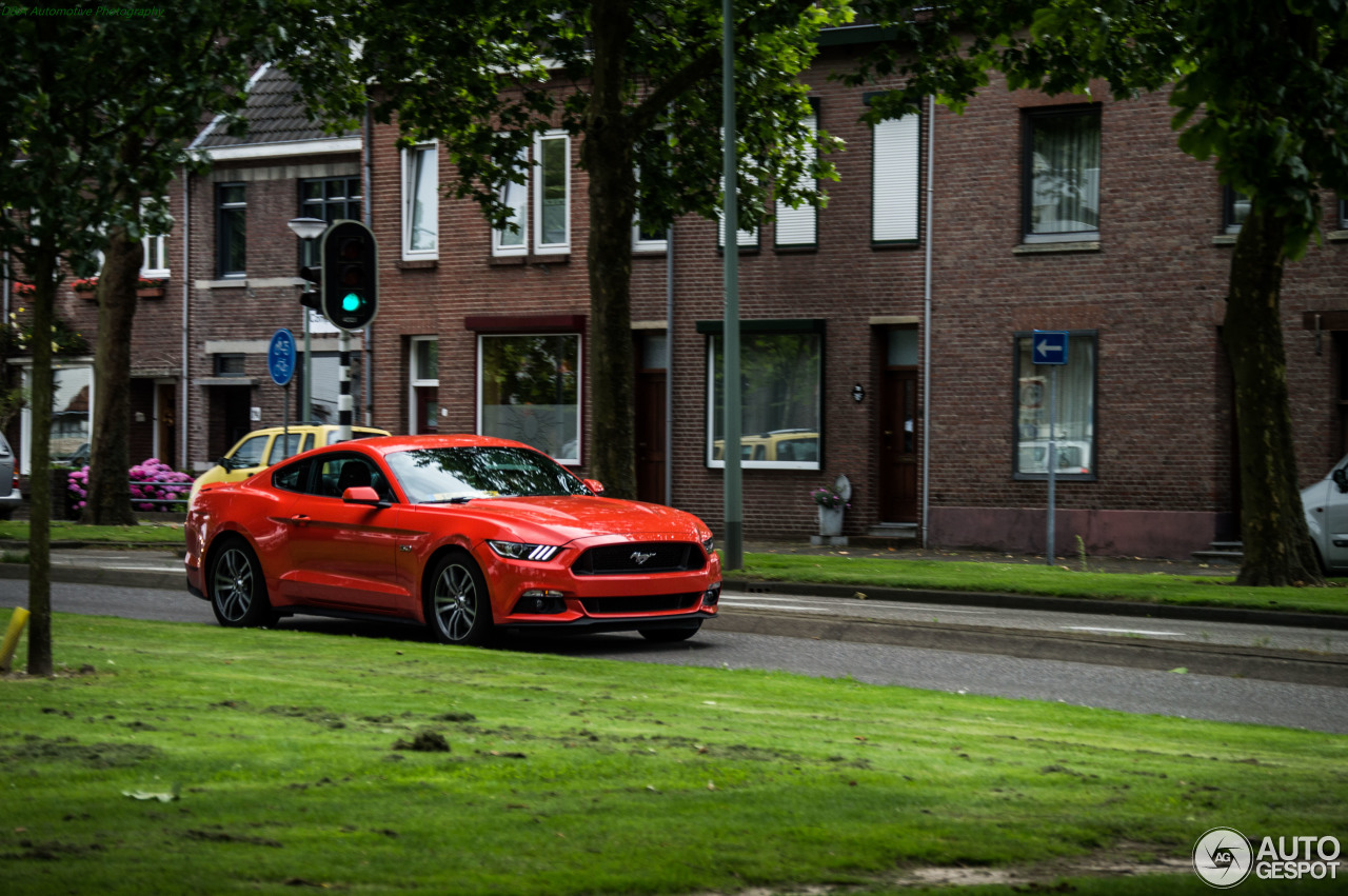 Ford Mustang GT 2015