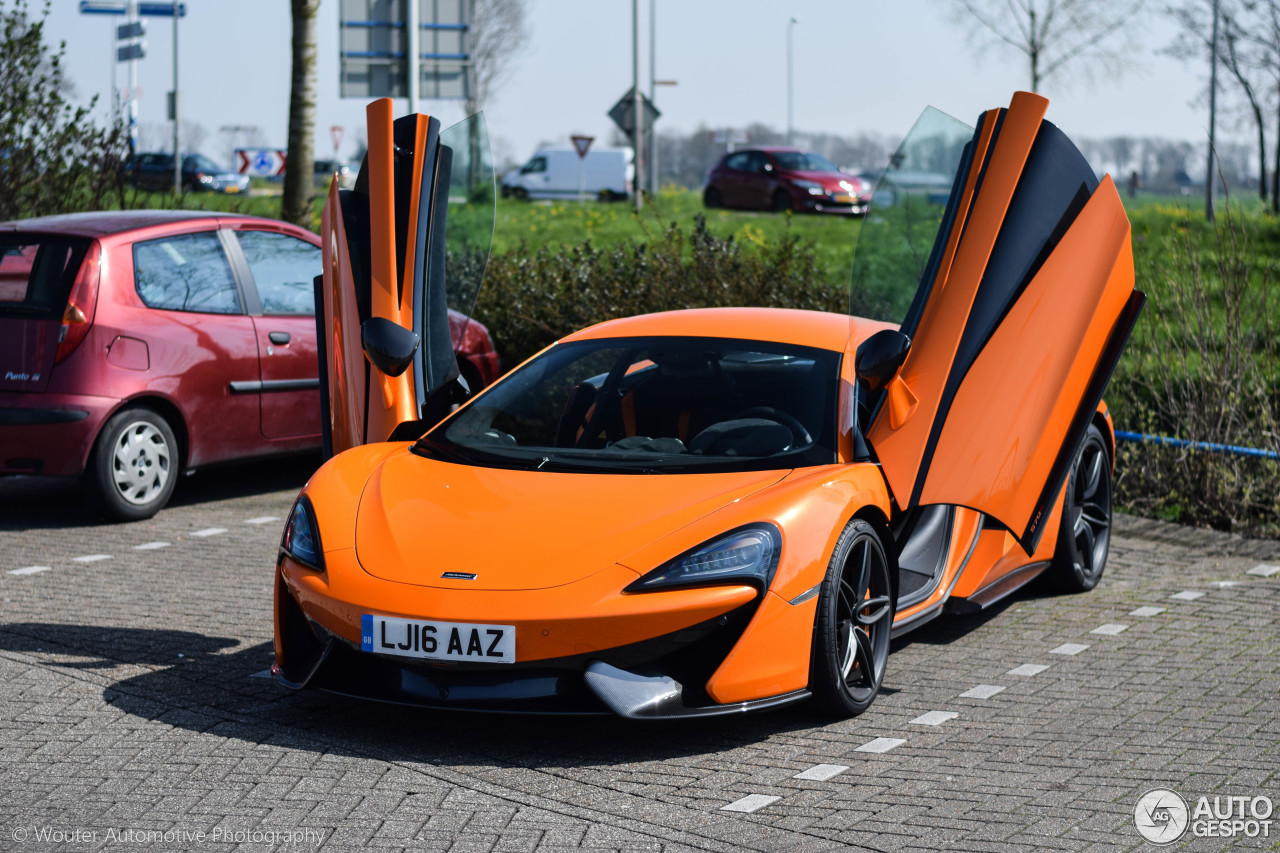 McLaren 570S