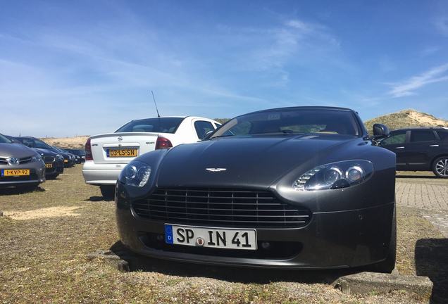 Aston Martin V8 Vantage Roadster