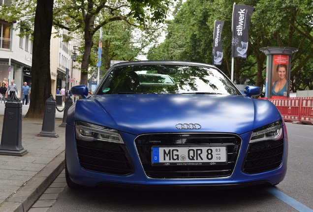 Audi R8 V8 Spyder 2013