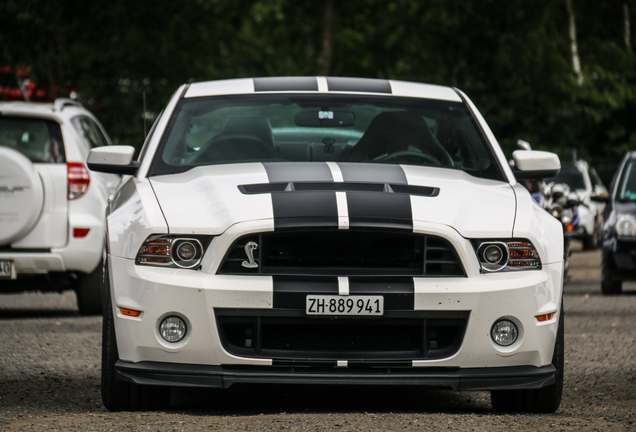 Ford Mustang Shelby GT500 2013