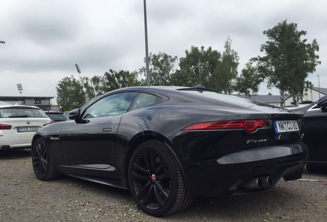 Jaguar F-TYPE R Coupé