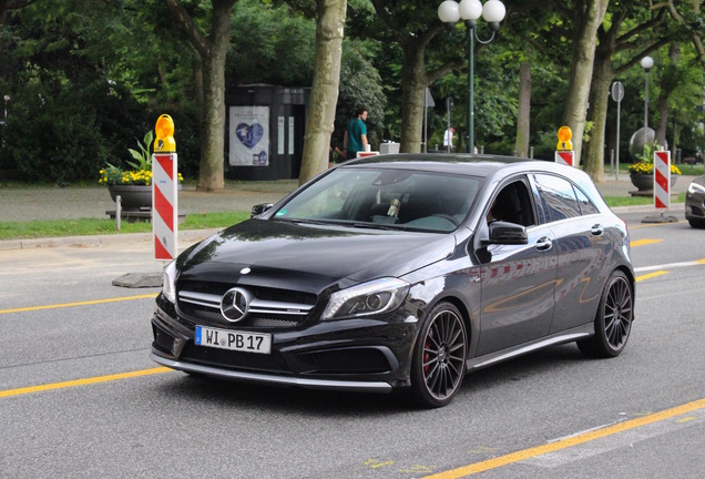 Mercedes-Benz A 45 AMG