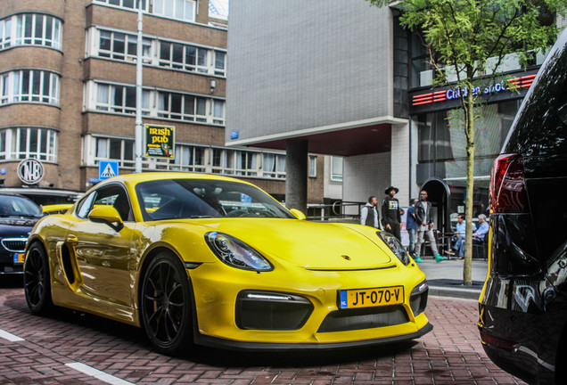 Porsche 981 Cayman GT4