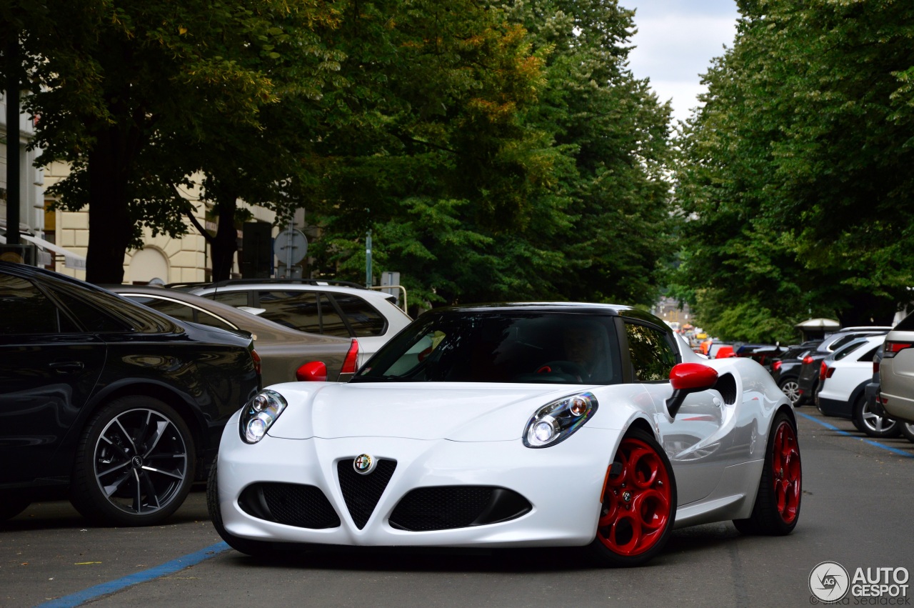 Alfa Romeo 4C Coupé