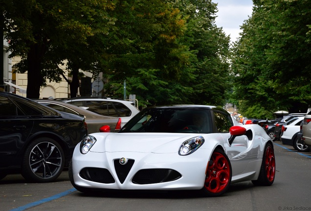 Alfa Romeo 4C Coupé