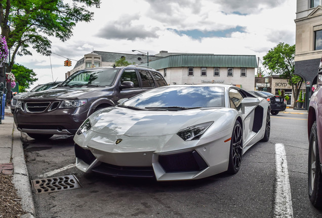 Lamborghini Aventador LP700-4