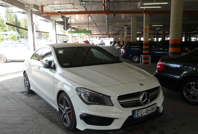 Mercedes-Benz CLA 45 AMG C117