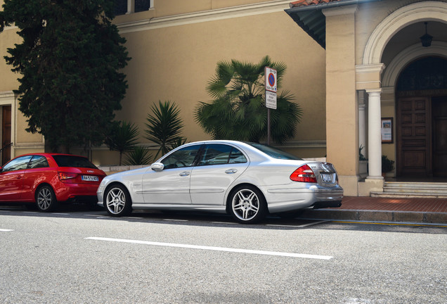 Mercedes-Benz E 55 AMG