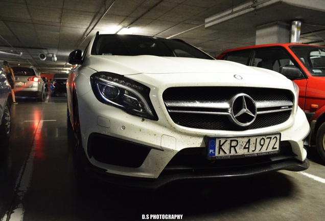 Mercedes-Benz GLA 45 AMG X156