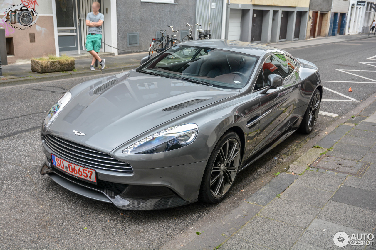 Aston Martin Vanquish 2013