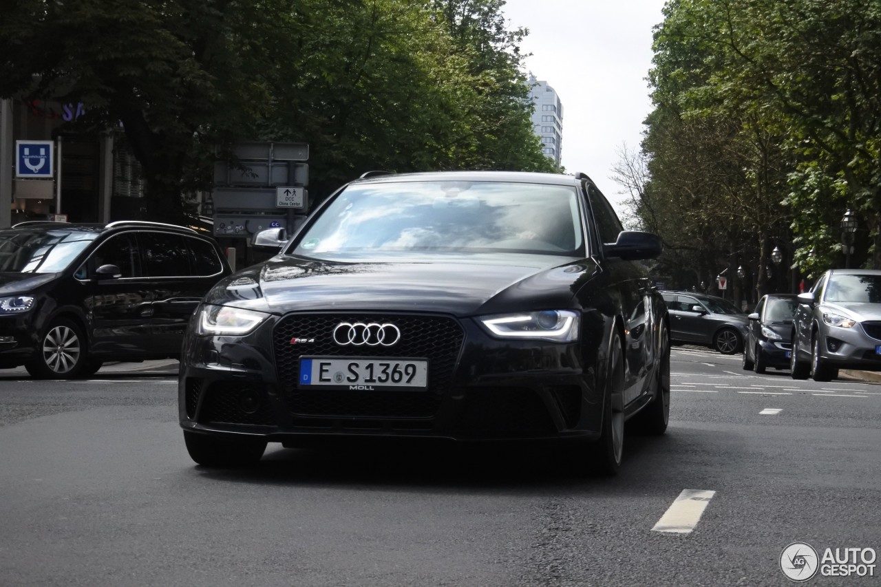 Audi RS4 Avant B8