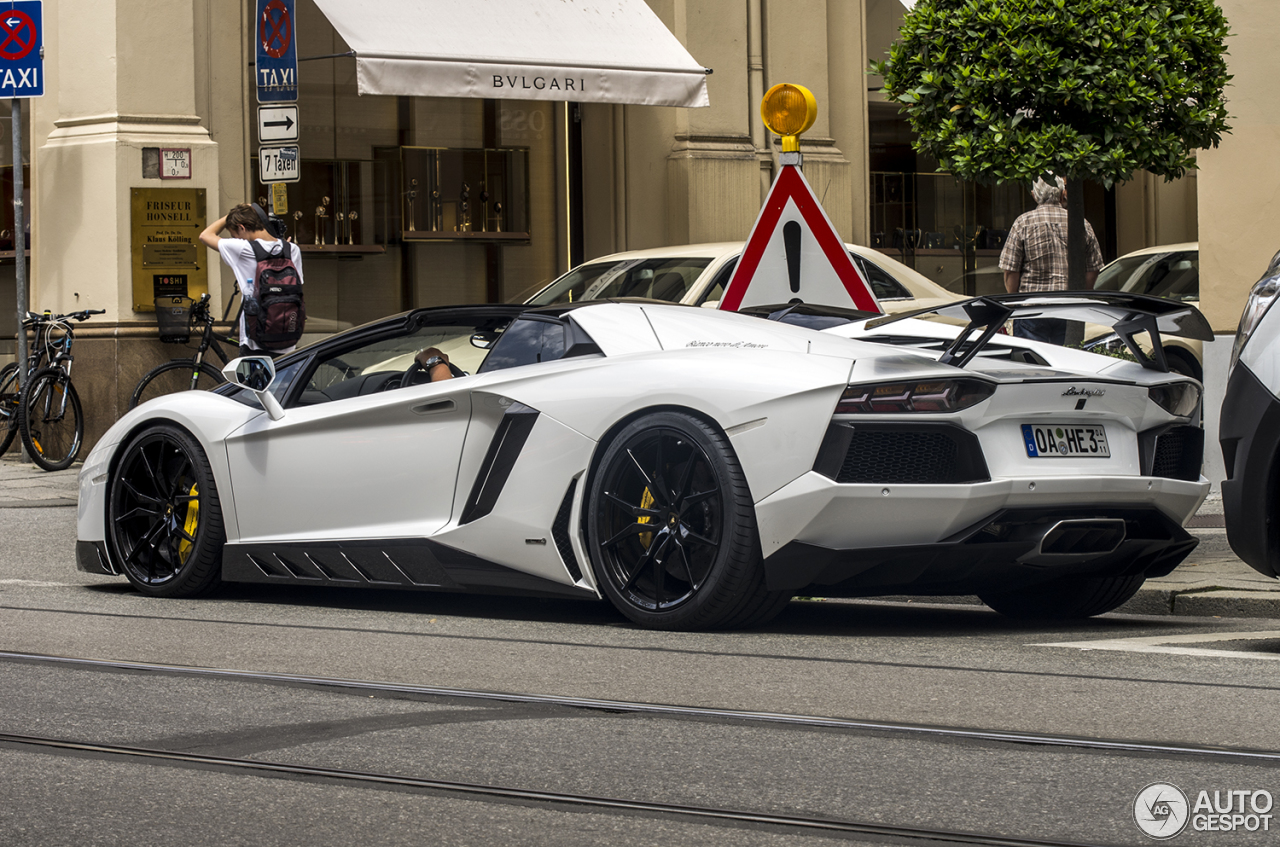 Lamborghini Aventador LP700-4 Roadster