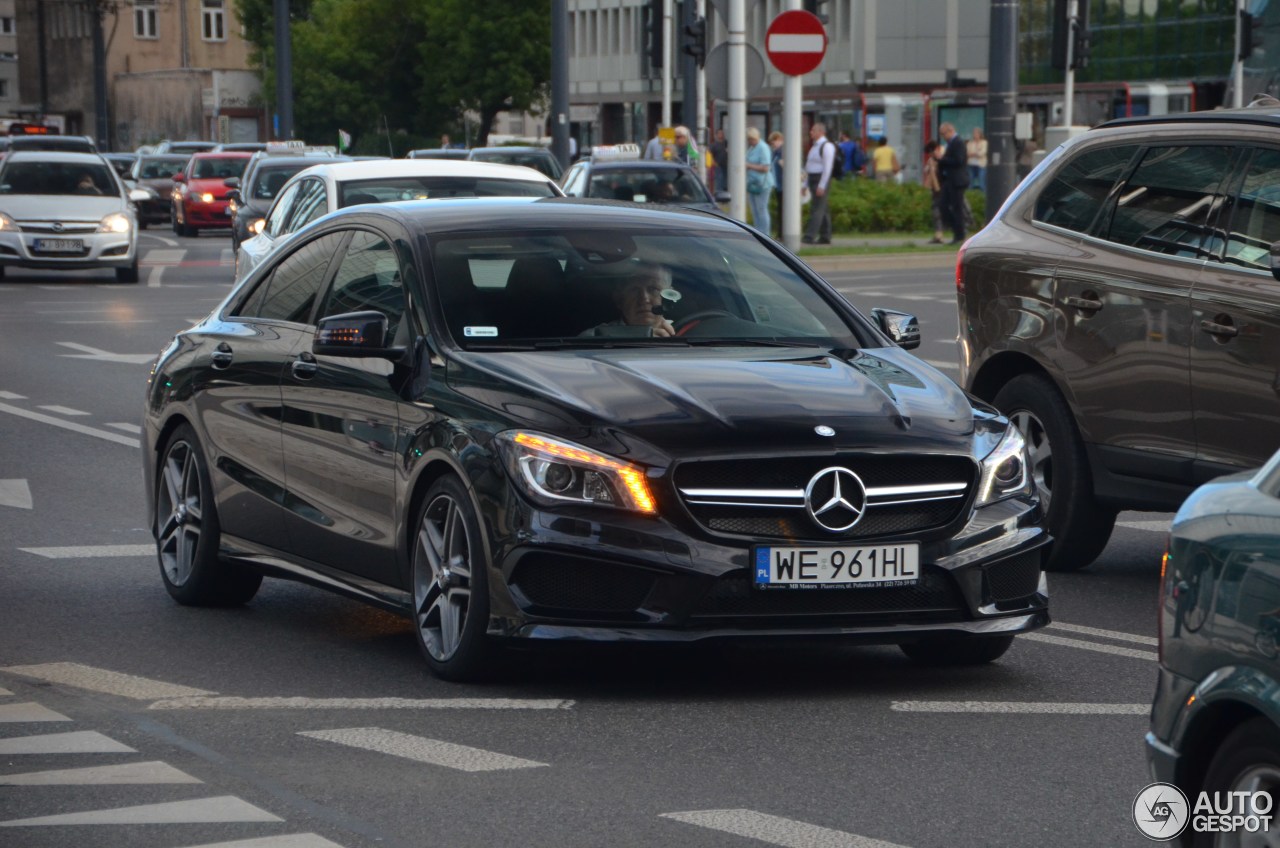 Mercedes-Benz CLA 45 AMG C117