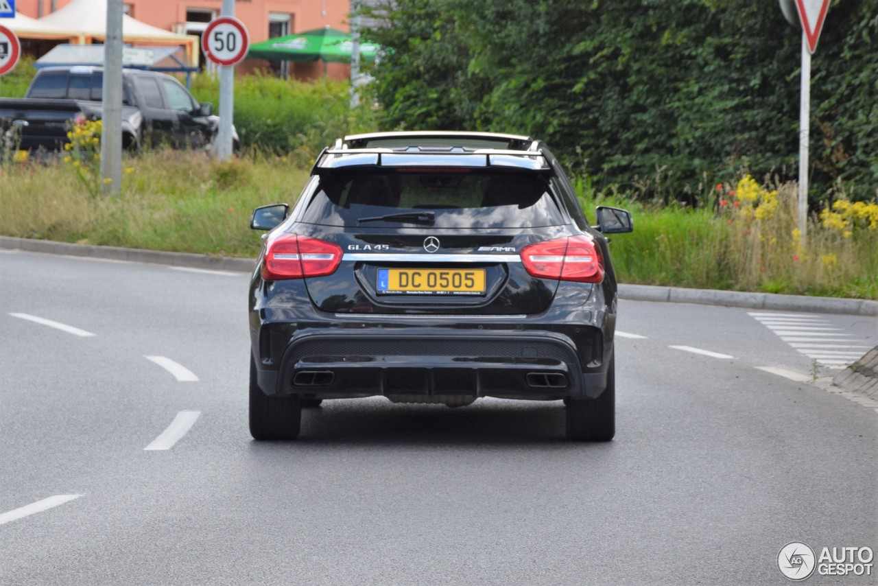 Mercedes-Benz GLA 45 AMG X156