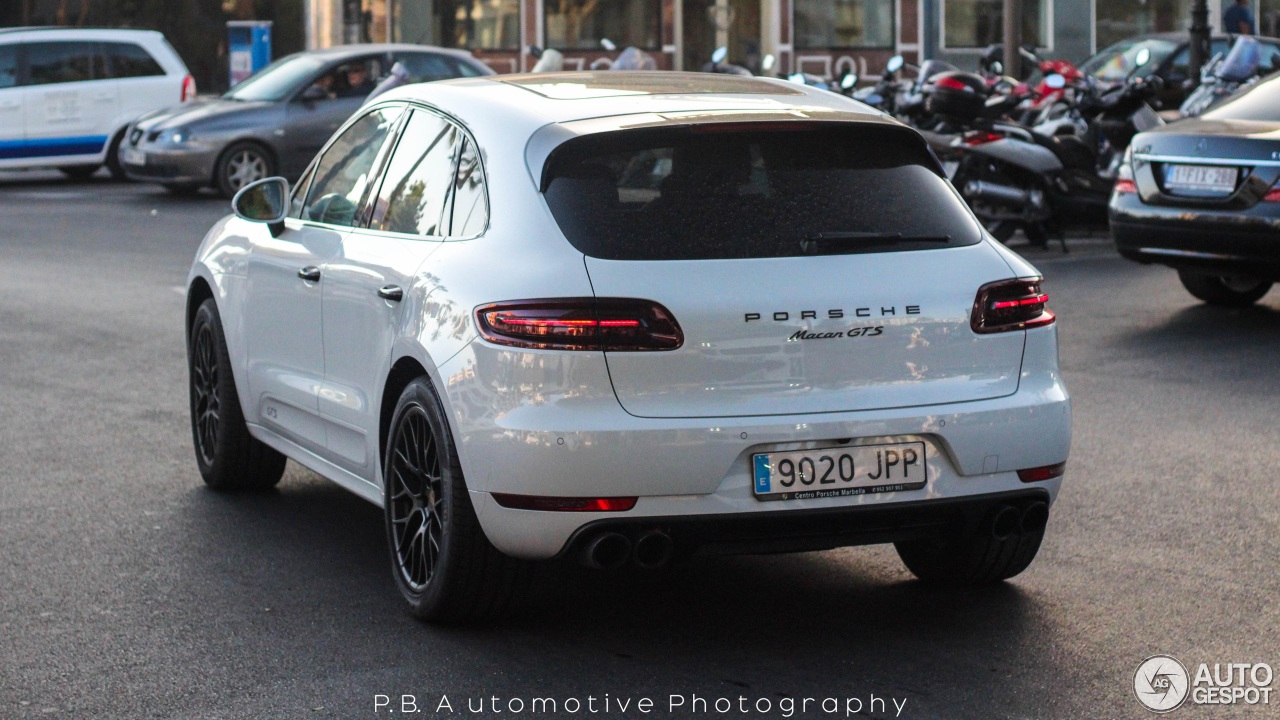 Porsche 95B Macan GTS