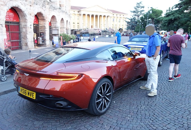 Aston Martin DB11