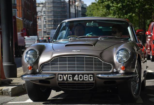 Aston Martin DB6 Vantage MKI