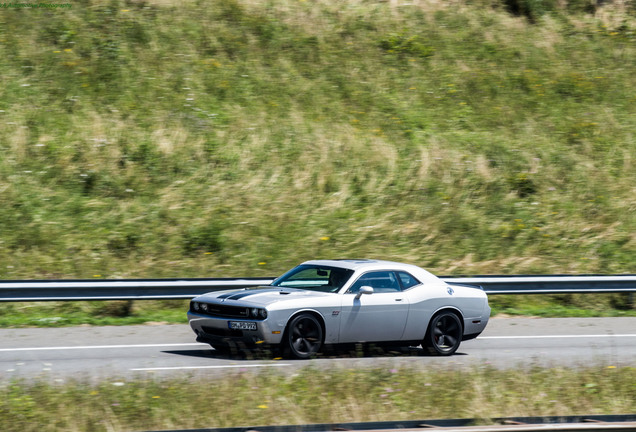 Dodge Challenger SRT-8 392