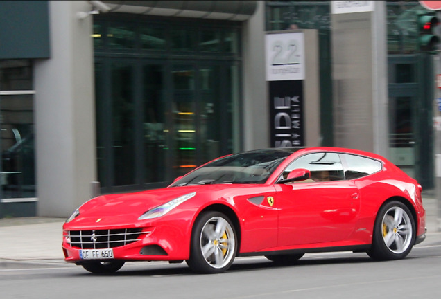 Ferrari FF