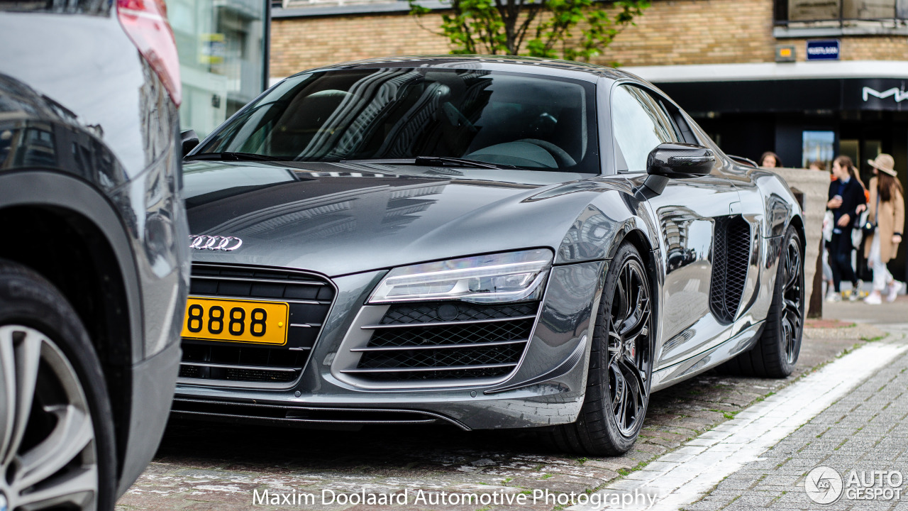 Audi R8 V10 Plus 2013