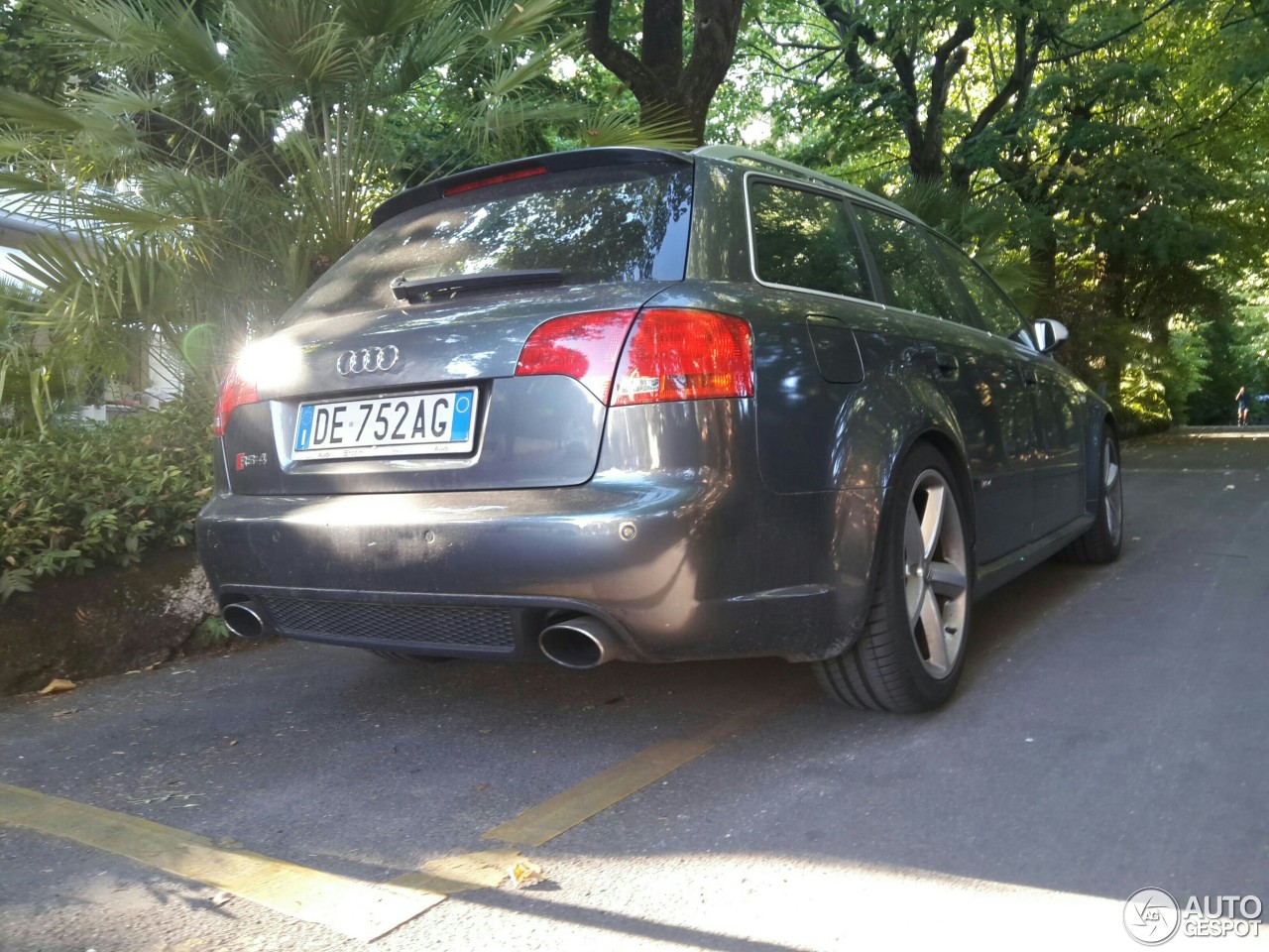 Audi RS4 Avant B7