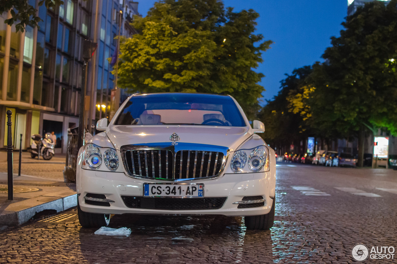 Maybach 62 S Landaulet 2011