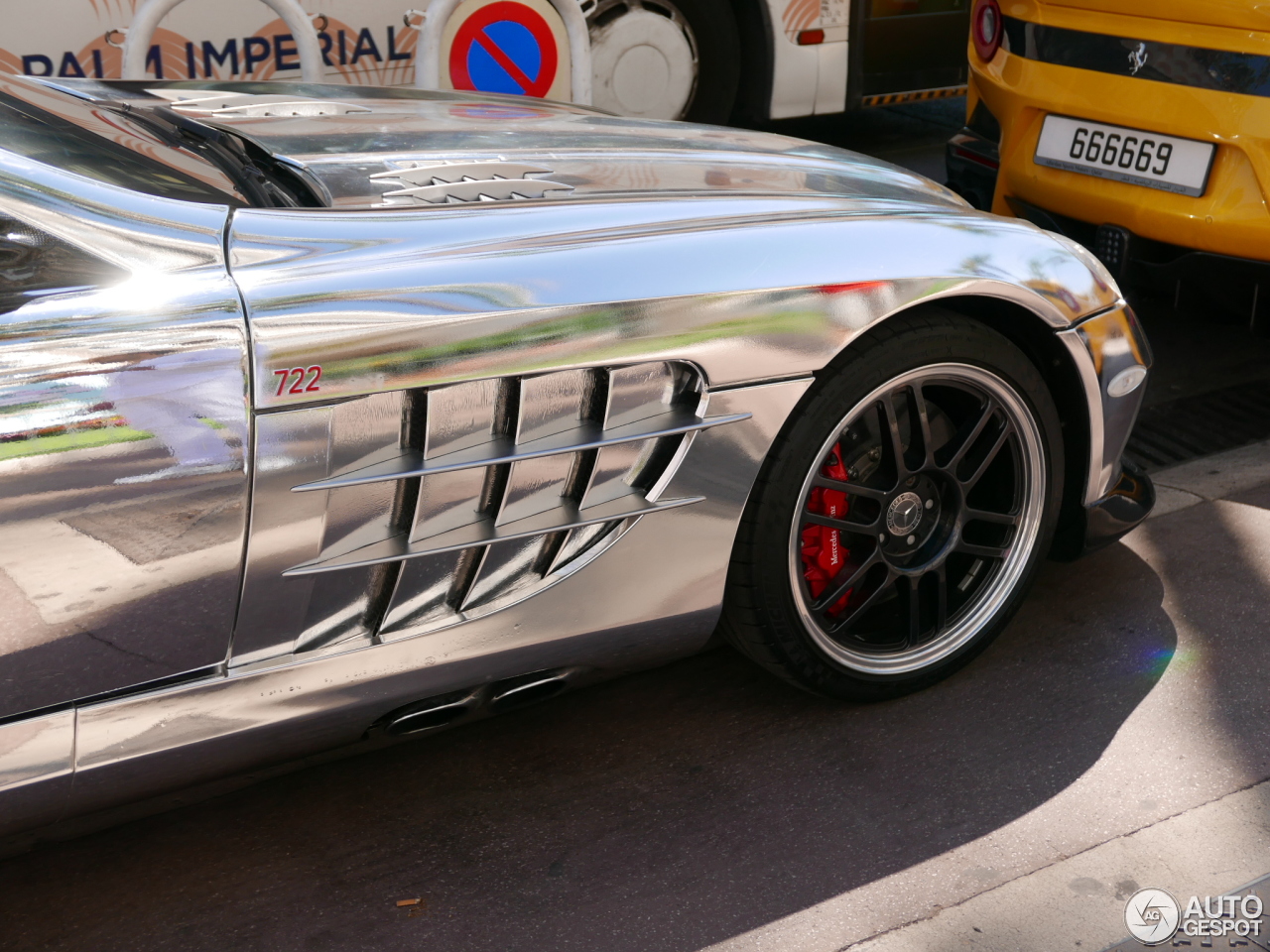 Mercedes-Benz SLR McLaren