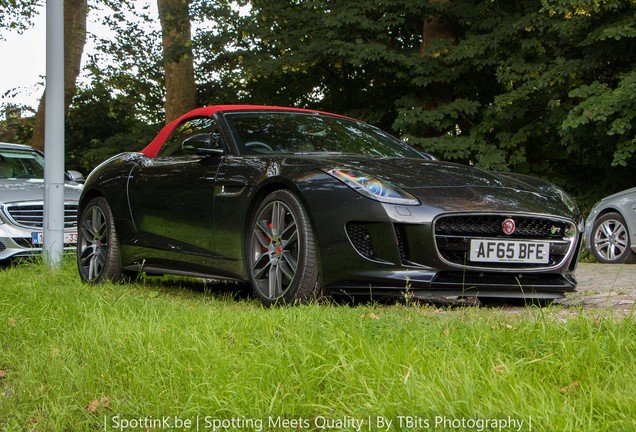 Jaguar F-TYPE R AWD Convertible