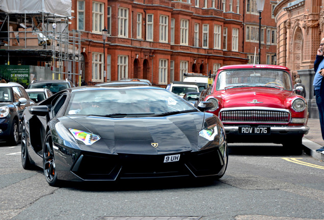 Lamborghini Aventador LP700-4