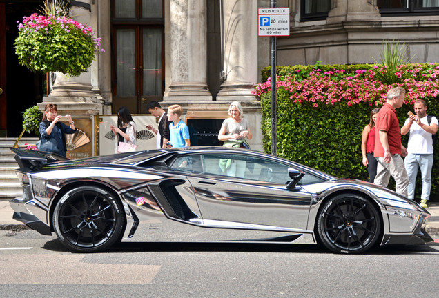 Lamborghini Aventador LP700-4