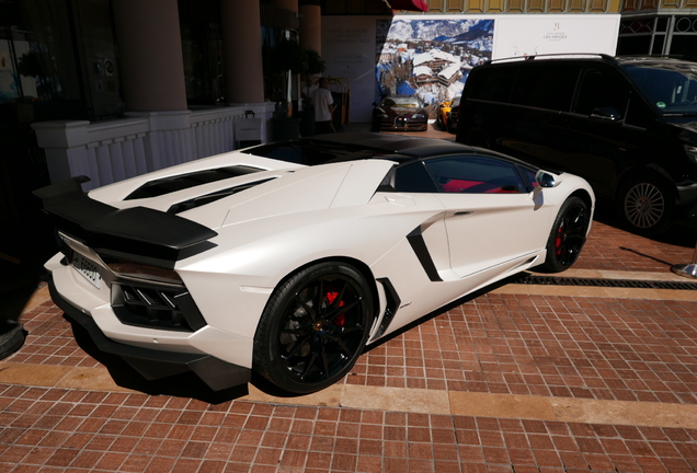 Lamborghini Mansory Aventador LP700-4 Roadster