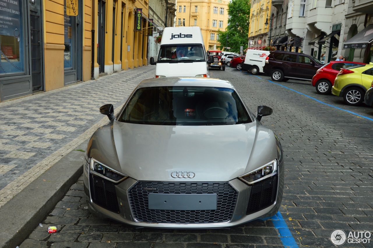 Audi R8 V10 2015