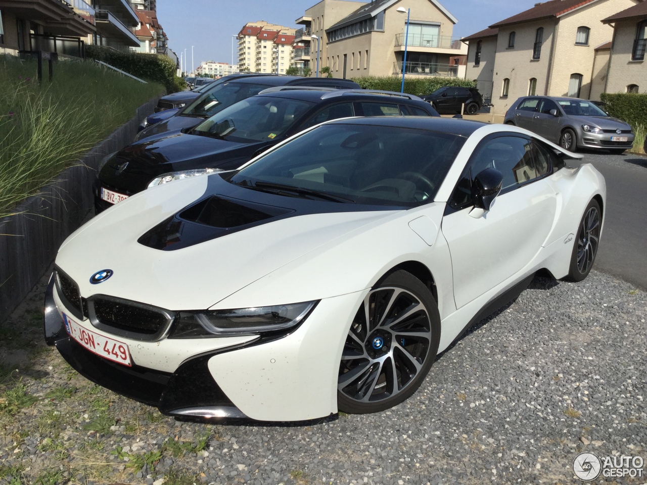 BMW i8