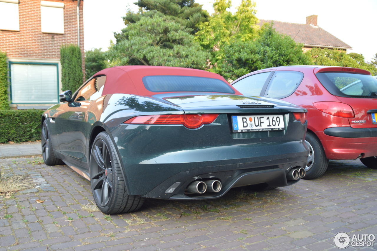 Jaguar F-TYPE R Convertible