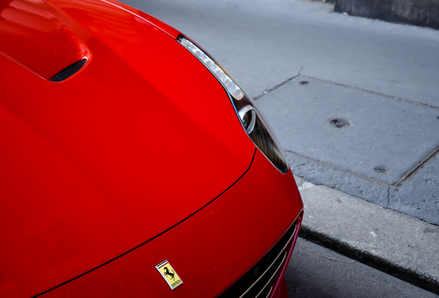 Ferrari California T