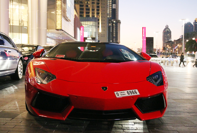 Lamborghini Aventador LP700-4 Roadster