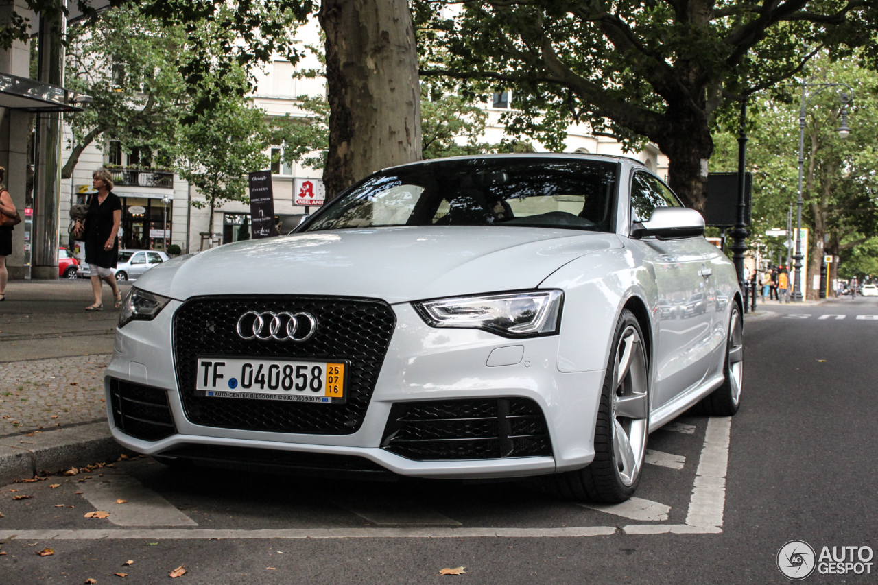 Audi RS5 B8 2012