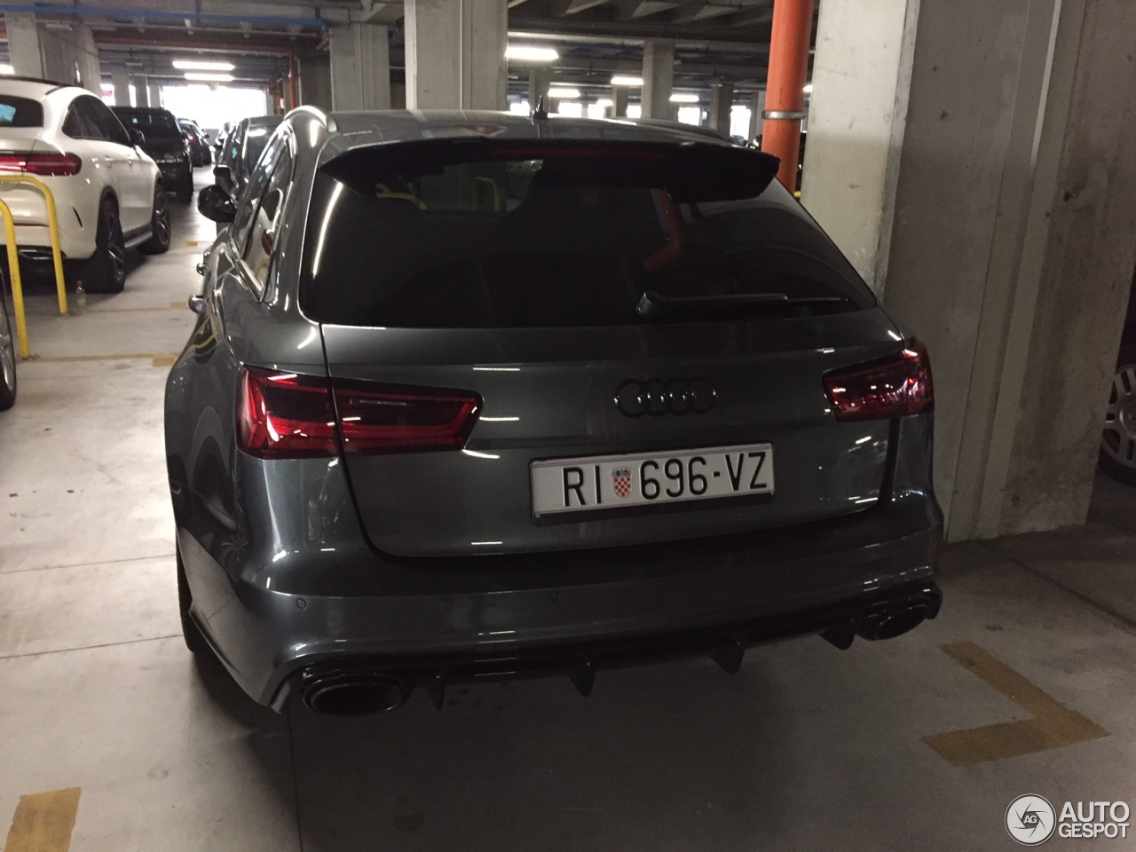 Audi RS6 Avant C7 2015