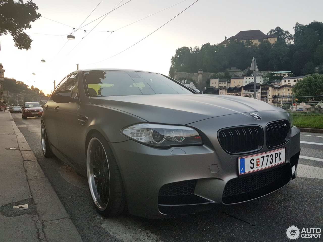 BMW M5 F10 2011