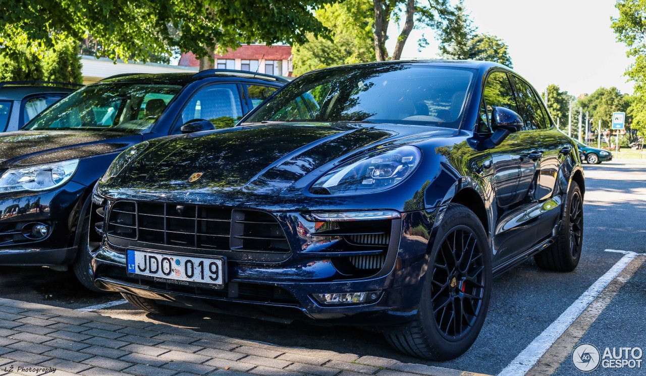 Porsche 95B Macan GTS