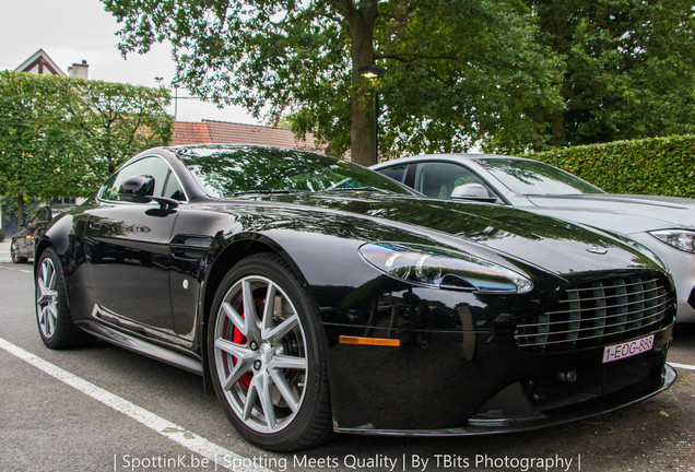 Aston Martin V8 Vantage S