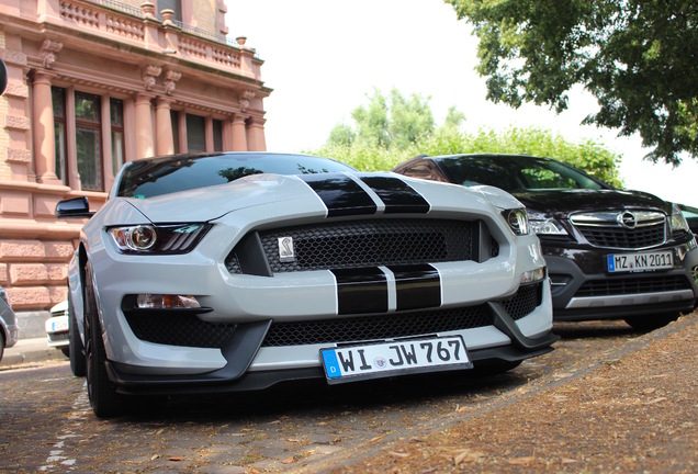 Ford Mustang Shelby GT350 2015