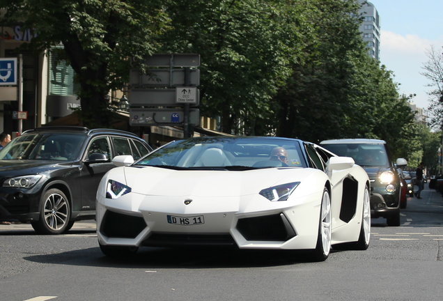 Lamborghini Aventador LP700-4 Roadster