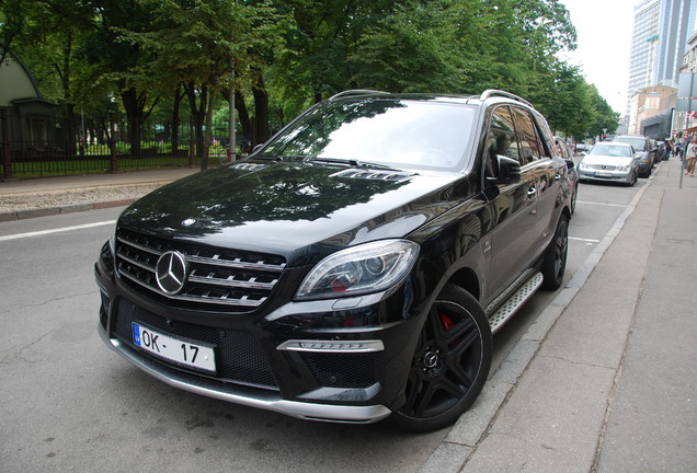 Mercedes-Benz ML 63 AMG W166